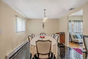 523 Livingston St, Westbury, NY 11590 - Photo 9