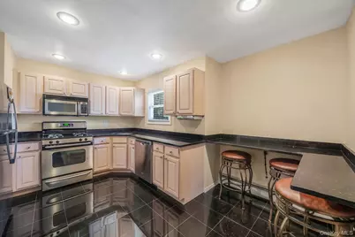 523 Livingston Street, Westbury, NY 11590 - Photo 11