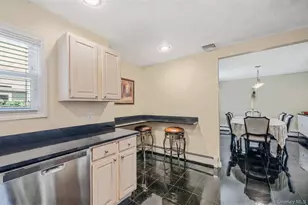 523 Livingston St, Westbury, NY 11590 - Photo 13