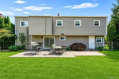 523 Livingston Street, Westbury, NY 11590 - Photo 25