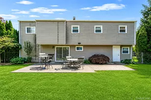523 Livingston St, Westbury, NY 11590 - Photo 25