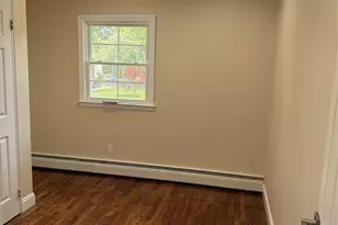 2 Valley Forge Dr, Wheatley Heights, NY 11798 - Photo 5