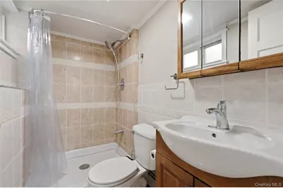 953 E 227th Street, Bronx, NY 10466 - Photo 17
