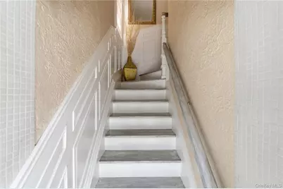 953 E 227th Street, Bronx, NY 10466 - Photo 19