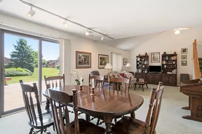 113 Scarlett Drive, Commack, NY 11725 - Photo 7