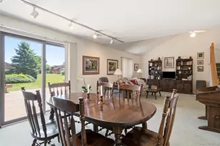 113 Scarlett Dr, Commack, NY 11725 - Photo 7