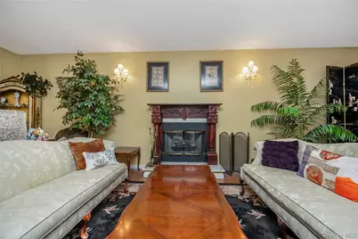 10 Gaetano Lane, Coram, NY 11727 - Photo 7