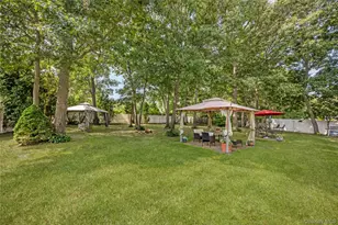 10 Gaetano Ln, Coram, NY 11727 - Photo 21