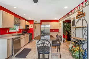 10 Gaetano Ln, Coram, NY 11727 - Photo 11