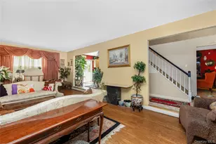 10 Gaetano Ln, Coram, NY 11727 - Photo 5