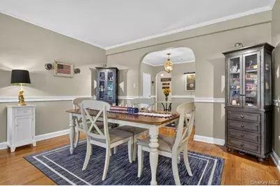 22 Hamilton Place #H3, Garden City, NY 11530 - Photo 7