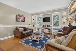 22 Hamilton Pl, Garden City, NY 11530 - Photo 5