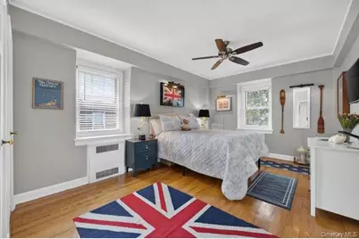22 Hamilton Place #H3, Garden City, NY 11530 - Photo 13