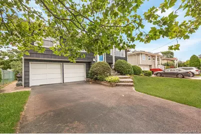 2940 Bond Drive, Merrick, NY 11566 - Photo 23