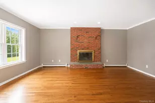 1 Pia Ct, Hauppauge, NY 11788 - Photo 7