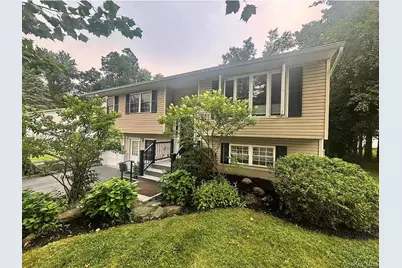 23 Hankin Loop, Poughkeepsie, NY 12601 - Photo 3