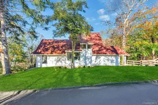 11 Buena Vista Rd, Port Jefferson, NY 11777 - Photo 5