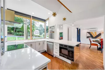 11 Buena Vista Road, Port Jefferson, NY 11777 - Photo 15