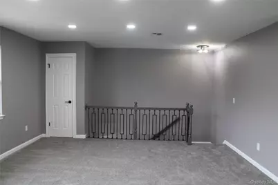 276 Temple Hill #2410, New Windsor, NY 12553 - Photo 5