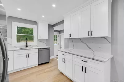 11 Mayfield, Mastic Beach, NY 11951 - Photo 7