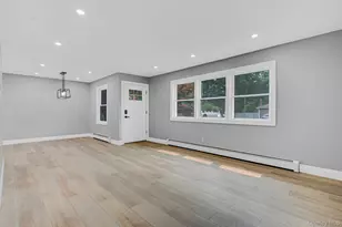 11 Mayfield, Mastic Beach, NY 11951 - Photo 5
