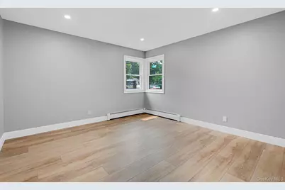 11 Mayfield, Mastic Beach, NY 11951 - Photo 13