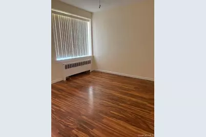 20310 Murdock Avenue, Saint Albans, NY 11412 - Photo 3