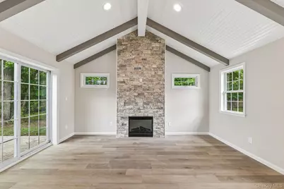 190 Canterbury Drive, Ridge, NY 11961 - Photo 17