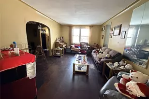 935 Magenta St, Bronx, NY 10469 - Photo 7