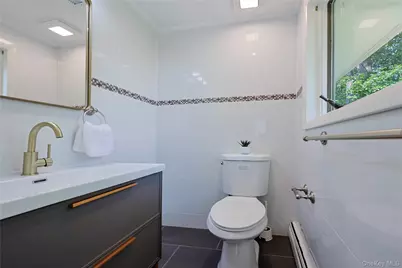 119 Harrow Lane, Manhasset, NY 11030 - Photo 21