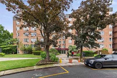 209-25 18th Avenue #2G, Bayside, NY 11360 - Photo 9
