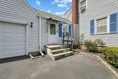 1547 Walt Whitman Road, Melville, NY 11747 - Photo 15