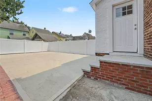 9431 239th St, Floral Park, NY 11001 - Photo 19