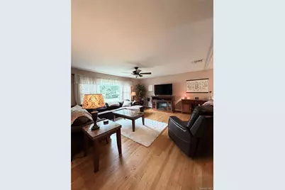 20 Lenart Place, Hopewell Junction, NY 12533 - Photo 9