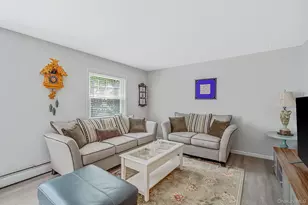 460 Old Town Rd, Port Jefferson, NY 11776 - Photo 3