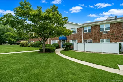 460 Old Town Road #3G, Port Jefferson, NY 11776 - Photo 19