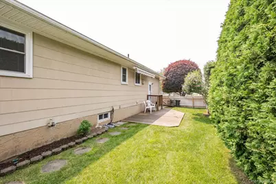 3191 N Jerusalem Road, Levittown, NY 11756 - Photo 17