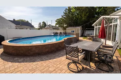 520 Riverside Avenue, Massapequa, NY 11758 - Photo 13