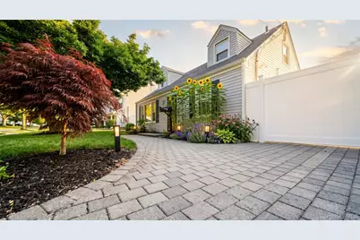 520 Riverside Avenue, Massapequa, NY 11758 - Photo 15