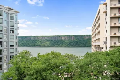 1116 Warburton Avenue #2J, Yonkers, NY 10701 - Photo 25