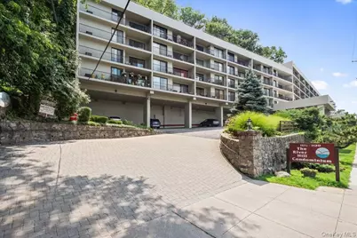 1116 Warburton Avenue #2J, Yonkers, NY 10701 - Photo 3