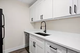 1116 Warburton Ave, Yonkers, NY 10701 - Photo 19