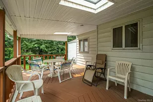 15 Buhl Ln, East Northport, NY 11731 - Photo 9