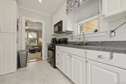 48 Poplar Street, West Hempstead, NY 11552 - Photo 7