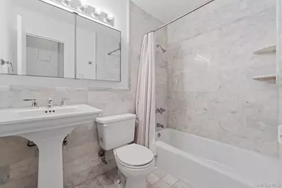 4140 Union Street #6R, Flushing, NY 11355 - Photo 9