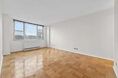 4140 Union Street #6R, Flushing, NY 11355 - Photo 11