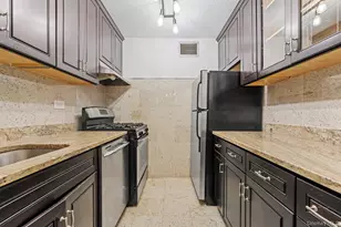 4140 Union St, Flushing, NY 11355 - Photo 5