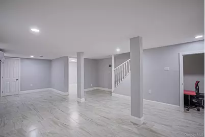 9411 210th Street, Queens Village, NY 11428 - Photo 27