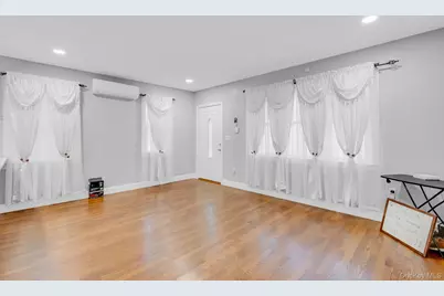 9411 210th Street, Queens Village, NY 11428 - Photo 17