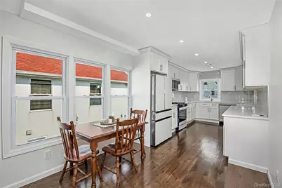 1043 Delaware Avenue, Island Park, NY 11558 - Photo 17